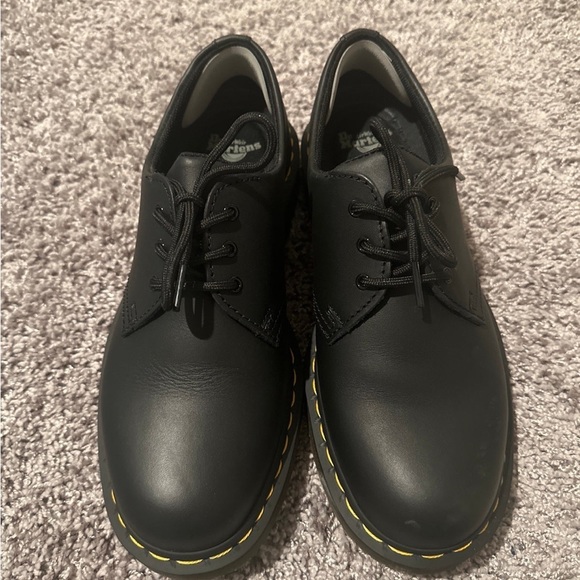 Dr. Martens Shoes - Dr Martens Smiths size 10W